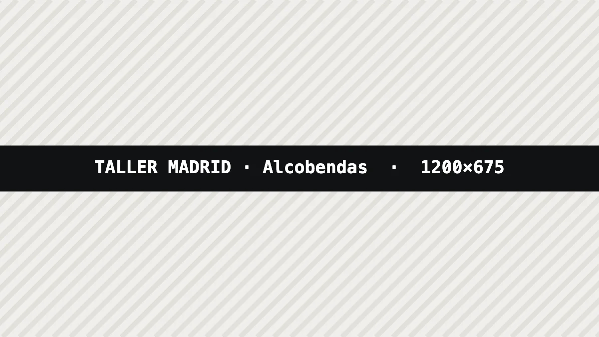 Nave del taller Dasercars en Alcobendas, Madrid, con elevadores y zona de trabajo